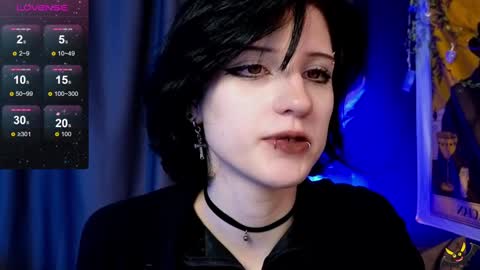 Snapshot of dark_vamp_ chatting on December 14, 2:56 am Vamp online show from December 14, 2:56 am