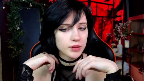 Snapshot of dark_vamp_ chatting on December 21, 1:15 am Vamp online show from December 21, 1:15 am