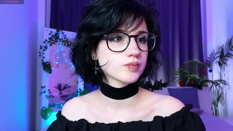 Snapshot of dark_vamp_ chatting on December 21, 9:25 pm Vamp online show from December 21, 9:25 pm