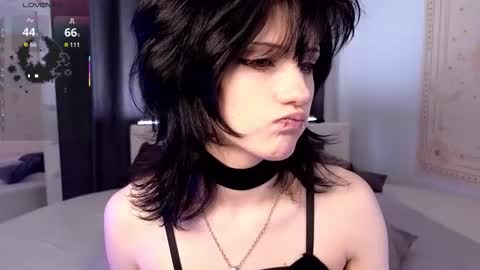 Snapshot of dark_vamp_ chatting on September 15, 7:41 am Vamp online show from September 15, 7:41 am