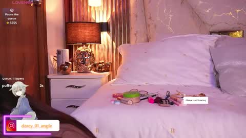 Angel Darcy  online show from March 5, 11:23 pm