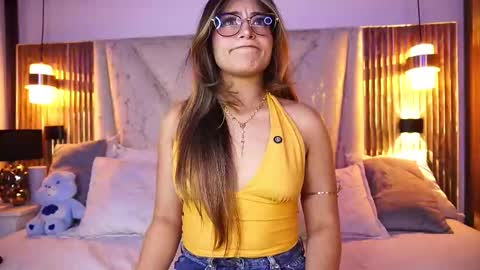 Angel Darcy  online show from March 11, 11:44 pm