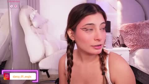 Angel Darcy  online show from May 5, 11:46 pm