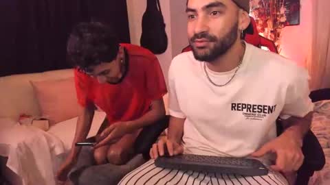 Snapshot of darkdesire_1 chatting on March 7, 2:46 am darkdesire_1 online show from March 7, 2:46 am