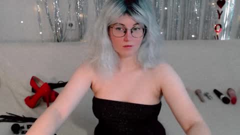 Snapshot of darkheto chatting on September 12, 6:02 am Kelly online show from September 12, 6:02 am