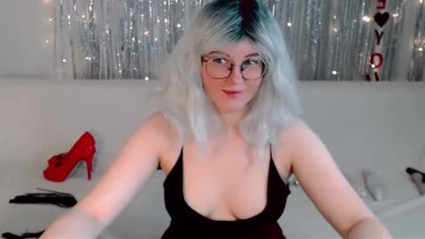 Snapshot of darkheto chatting on September 26, 7:01 am Kelly online show from September 26, 7:01 am