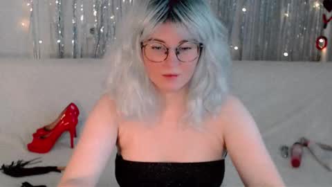 Snapshot of darkheto chatting on September 27, 6:29 am Kelly online show from September 27, 6:29 am