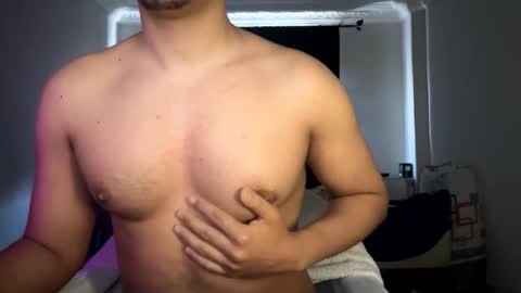 darklight69s25 online show from April 25, 3:42 pm