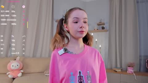 Elizabeth online show from November 15, 9:21 pm