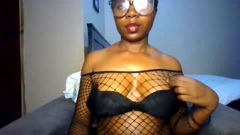 darkmilan online show from July 2, 4:13 pm