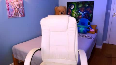 Snapshot of darkmoon____ chatting on October 22, 2:06 pm darkmoon____ online show from October 22, 2:06 pm