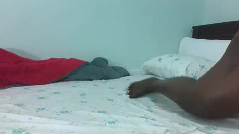 Snapshot of darksexydes8 chatting on October 9, 5:49 am DESMA online show from October 9, 5:49 am