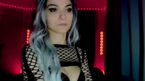 roseredgoddess online show from May 2, 4:06 am