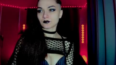 roseredgoddess online show from May 15, 3:02 am
