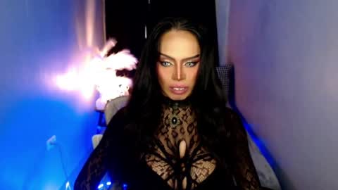 Snapshot of darksoul_mistress chatting on July 8, 7:35 am HAPPY BIRTHDAY MISTRESS MADRIANA online show from July 8, 7:35 am
