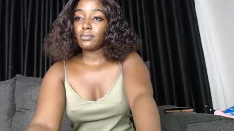 darktanqueen online show from June 13, 3:37 am