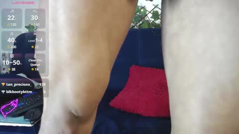 Snapshot of darkviper26 chatting on December 27, 8:02 am darkviper26 online show from December 27, 8:02 am