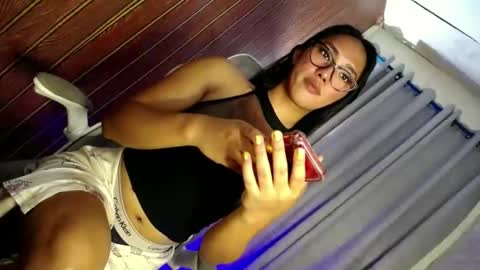 its me monica online show from June 8, 1:39 am