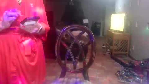 darla_darling1222101 online show from April 23, 6:36 am