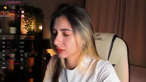 Belle online show from October 3, 4:09 am