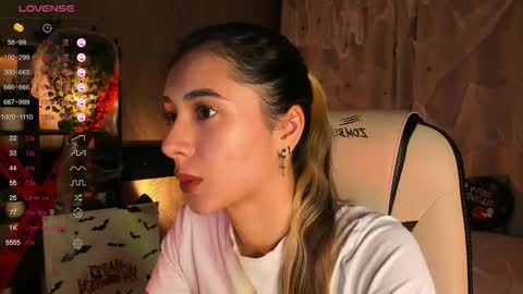 Belle online show from October 16, 3:40 am