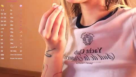 Belle online show from February 28, 4:35 am