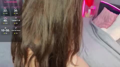 darlenedolce online show from October 19, 9:21 am