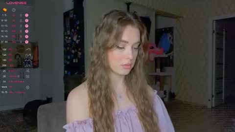 Snapshot of darlina_ryan chatting on October 22, 3:23 pm Darlina online show from October 22, 3:23 pm