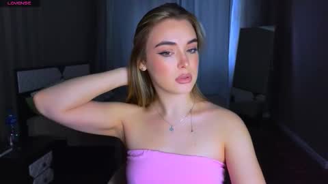 Snapshot of darlina_ryan chatting on December 20, 1:07 pm Darlina online show from December 20, 1:07 pm