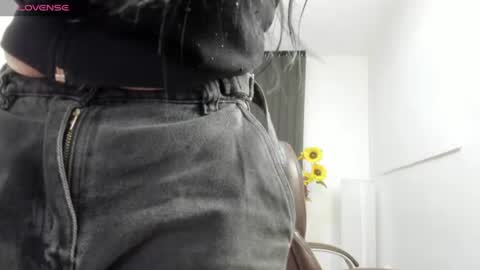 Snapshot of darling_spoiled chatting on July 15, 9:58 am darling online show from July 15, 9:58 am