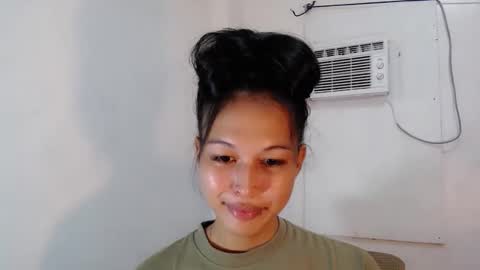 Snapshot of darling_sweetheartxx chatting on November 4, 3:00 pm YOUR ATHENA online show from November 4, 3:00 pm