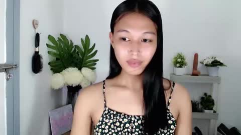 Snapshot of darling_sweetheartxx chatting on November 29, 9:56 am YOUR ATHENA online show from November 29, 9:56 am