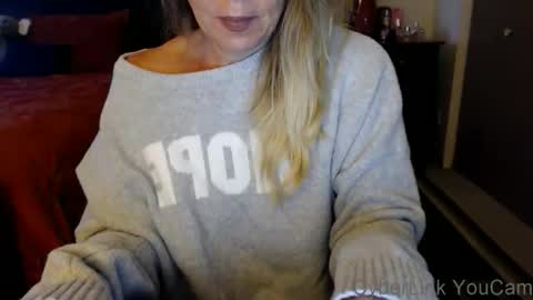 Snapshot of darlingd77 chatting on October 22, 1:00 pm DarlingD online show from October 22, 1:00 pm