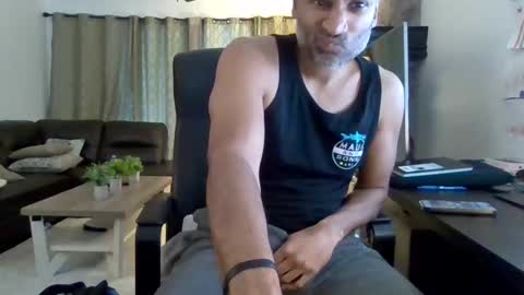 darryl43321 online show from November 18, 6:45 pm