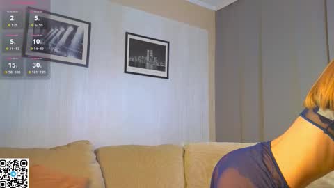 Snapshot of darslycat chatting on November 5, 7:03 pm DarslyCat online show from November 5, 7:03 pm