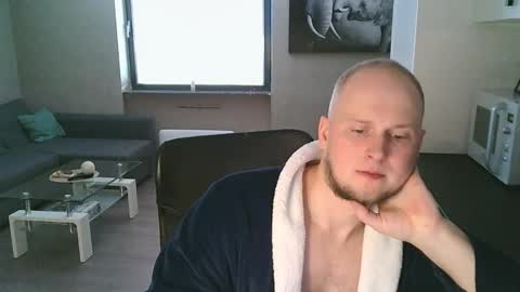 Snapshot of dartanjanas chatting on October 12, 10:36 am Dario online show from October 12, 10:36 am