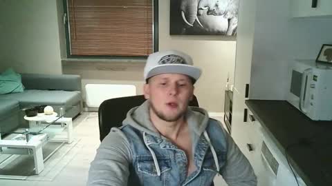 Snapshot of dartanjanas chatting on October 25, 9:42 pm Dario online show from October 25, 9:42 pm