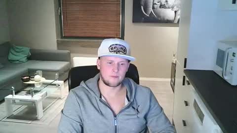 Snapshot of dartanjanas chatting on November 12, 5:57 pm Dario online show from November 12, 5:57 pm