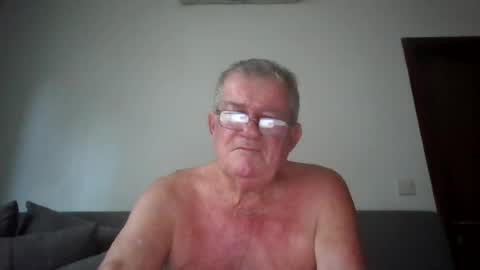 darwincock online show from June 12, 1:59 am