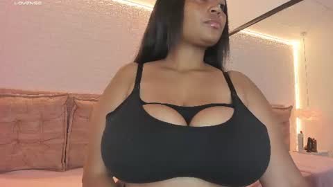 Snapshot of daryam_ chatting on August 4, 4:53 pm Daryam online show from August 4, 4:53 pm
