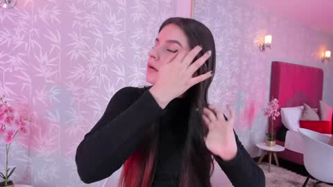 Snapshot of dashanovikov chatting on January 19, 6:00 pm Dasha online show from January 19, 6:00 pm