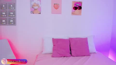 Snapshot of dashanovikov chatting on November 11, 12:27 pm Dasha online show from November 11, 12:27 pm