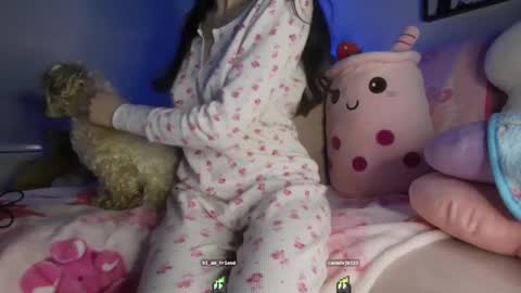 Snapshot of datekiara chatting on February 11, 6:40 am Kiara online show from February 11, 6:40 am