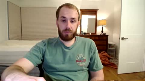 Snapshot of dav_luv4u chatting on December 14, 12:27 am dav_luv4u online show from December 14, 12:27 am