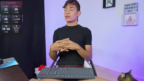 angel online show from November 17, 11:32 pm