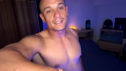 Snapshot of dave875126 chatting on May 19, 10:38 pm dave875126 online show from May 19, 10:38 pm