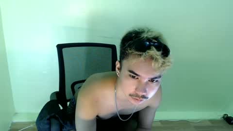 Snapshot of dave_cummers chatting on July 2, 3:23 am DAVE online show from July 2, 3:23 am