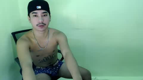 Snapshot of dave_cummers chatting on July 5, 2:07 am DAVE online show from July 5, 2:07 am