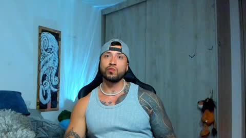 Snapshot of dave_max93 chatting on January 18, 4:26 am DAVE MAX online show from January 18, 4:26 am