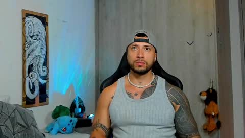 Snapshot of dave_max93 chatting on January 20, 3:15 am DAVE MAX online show from January 20, 3:15 am